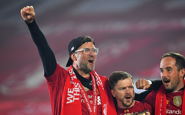 沙媒：利雅得胜利中卫西马坎和伊尼戈受伤，前者将缺席四周（沙媒：利雅得胜利两中卫西马坎、伊尼戈受伤，西马坎预计缺阵4周）