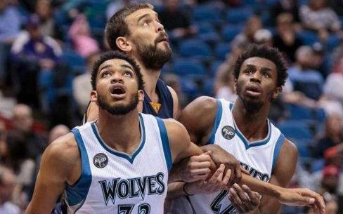 记者：萨拉赫不会随队出征国米，决定由高层和斯洛特共同作出（记者：萨拉赫缺席客战国米，由俱乐部高层与斯洛特联合决定）