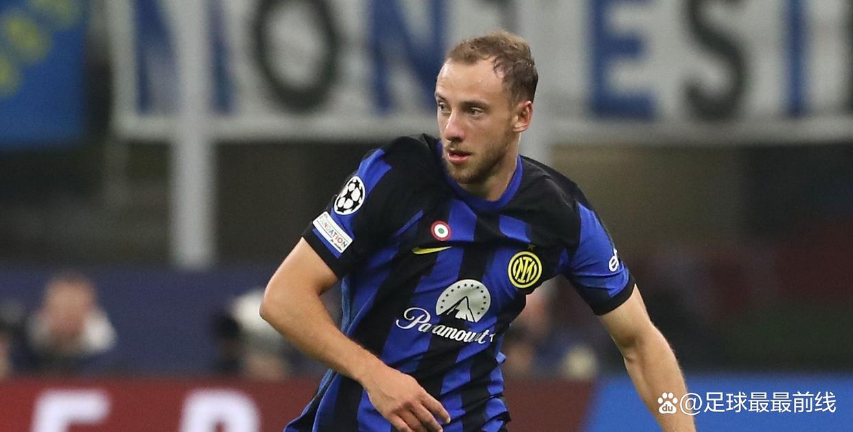 哈曼：拜仁仍是欧冠冠军的重要竞争者，战胜大巴黎是一种警告（哈曼：拜仁依旧是欧冠夺冠热门，击败巴黎是一记警钟）