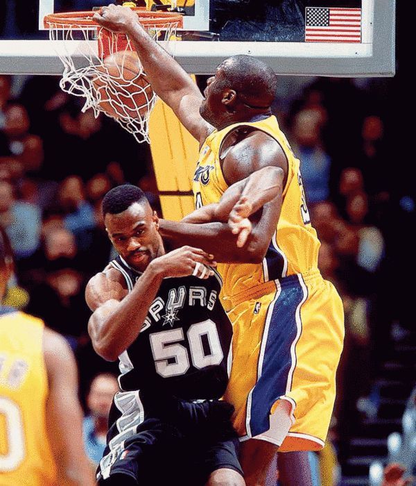 安东尼谈红牌：我没有犯规意图，昨晚一直在想这件事睡不着觉（安东尼回应红牌：并非故意犯规，这件事让我整夜难眠）